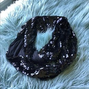 Infinity scarf
